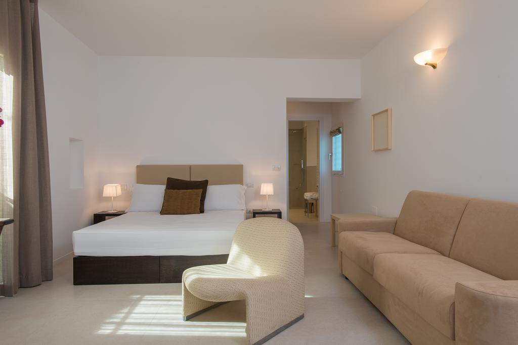 Le Bifore Charming House Lecce Buitenkant foto