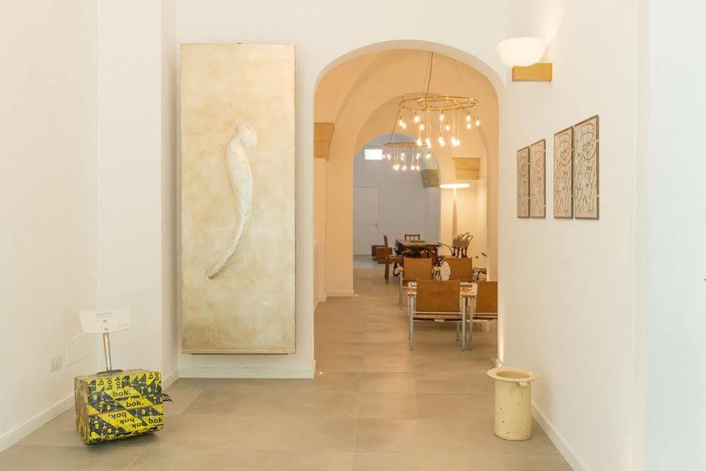 Le Bifore Charming House Lecce Buitenkant foto