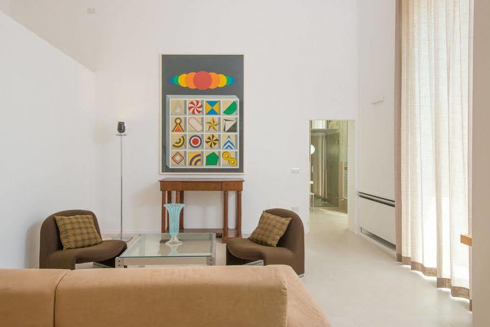 Le Bifore Charming House Lecce Buitenkant foto
